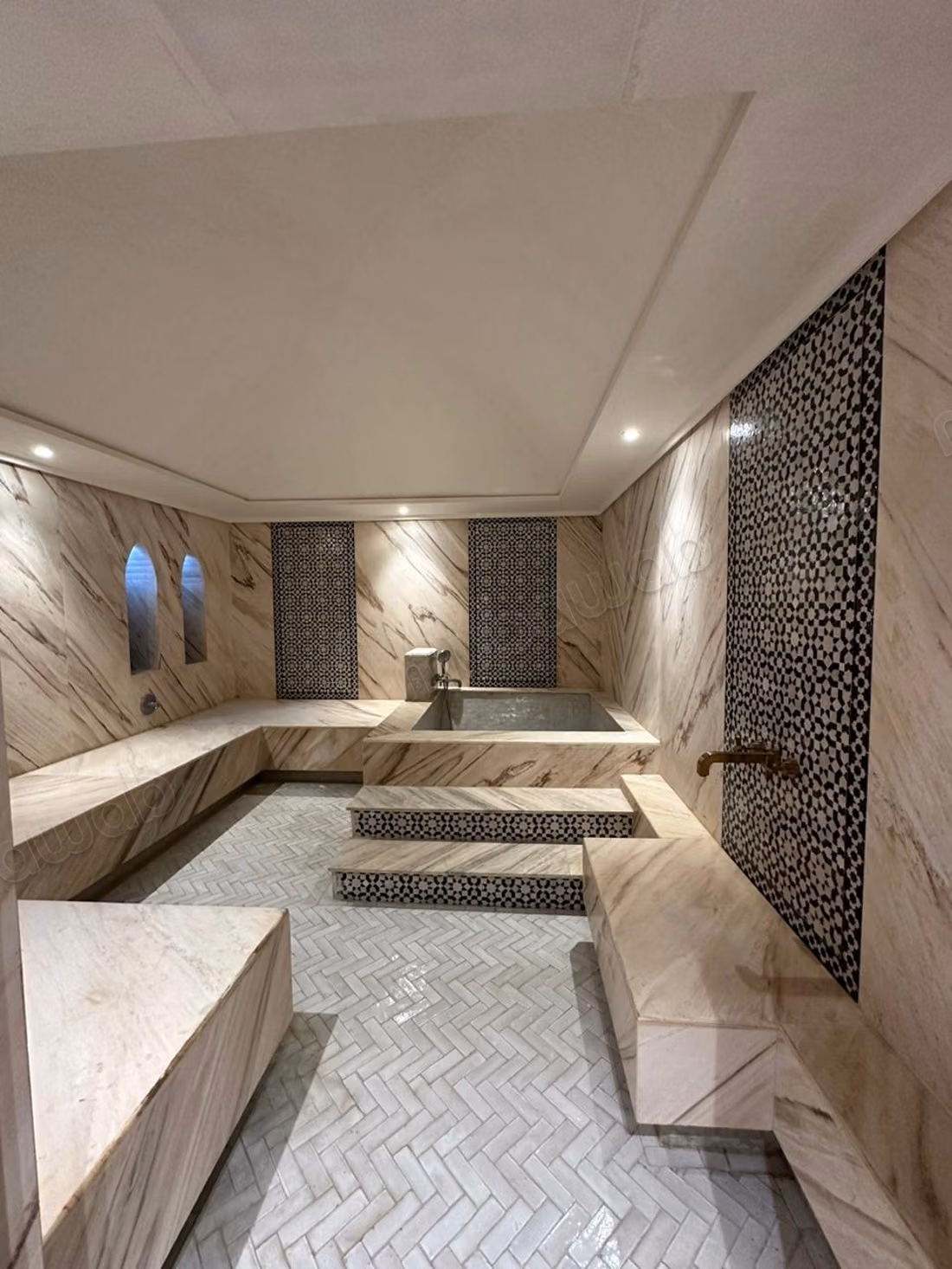 Villa moderne neuf a vendre a souissi