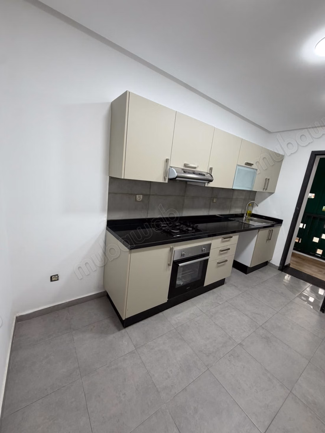 Appartamento di 140 m2 in affitto ad Agdal Rabat 3 camere da letto 3 posti auto