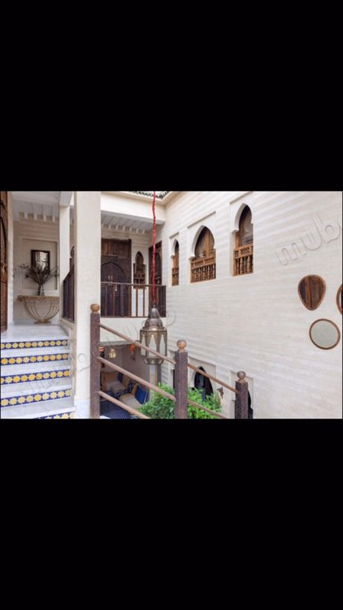 Sale of a superb riad in Ennakhil Palmeraie. 12 large rooms. Well furnished.