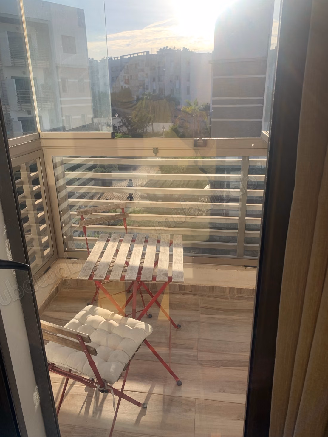 Apartamento en venta en Bouskoura. 3 habitaciones agradables. Bien amueblado