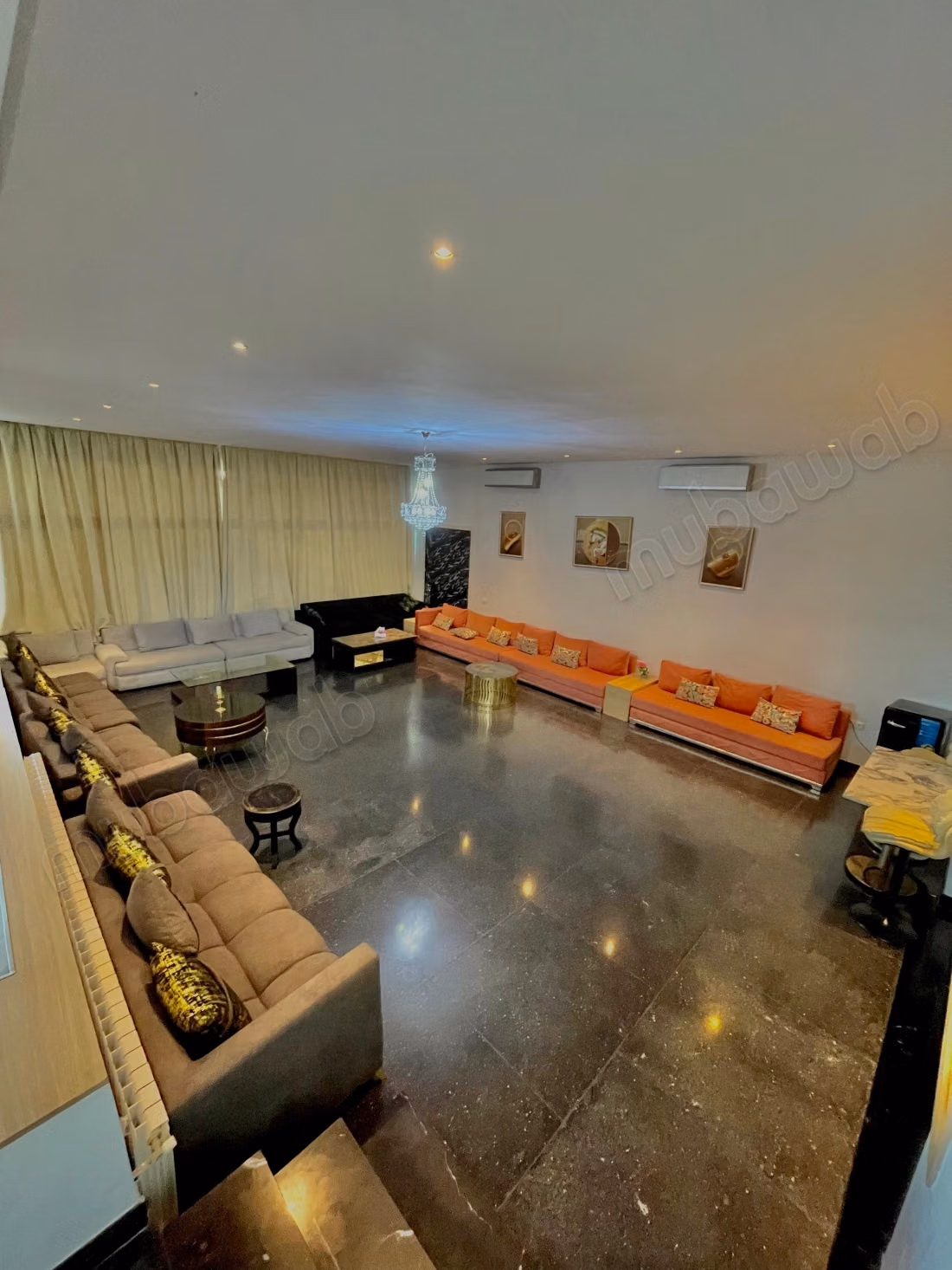 Villa de luxe à louer dans le quartier des ambassades. 5 grandes pièces. Meublé