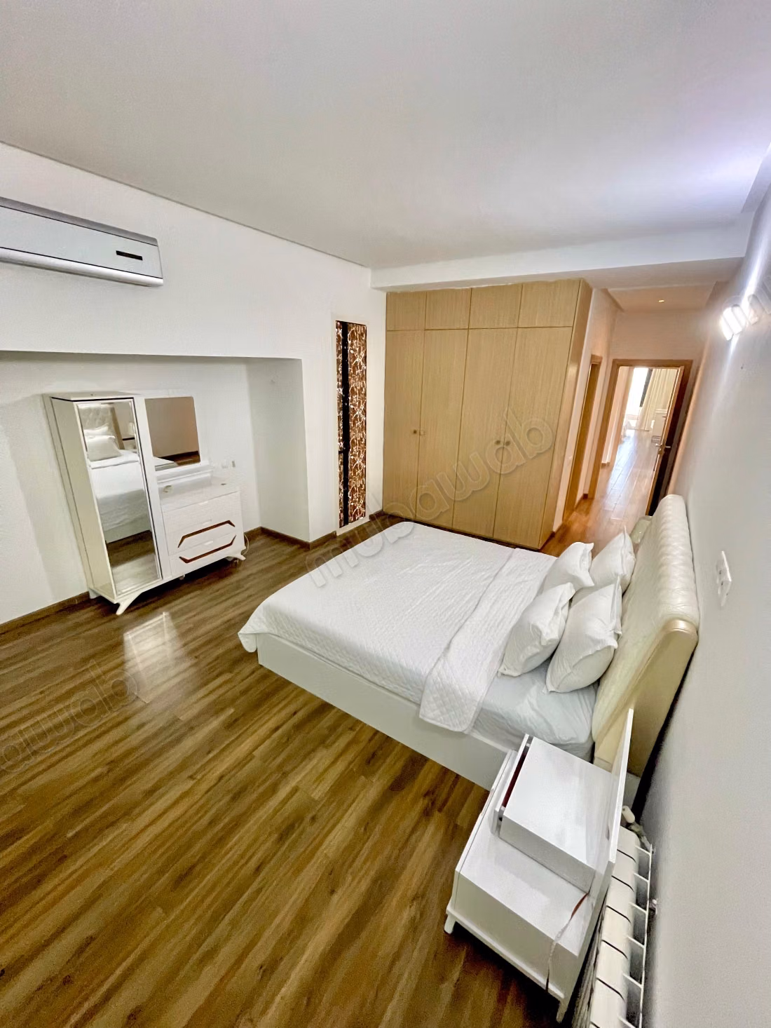 Villa de luxe à louer dans le quartier des ambassades. 5 grandes pièces. Meublé