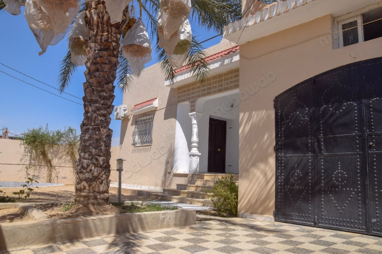 In vendita, villa nuova a Gafsa /630 m² di terreno