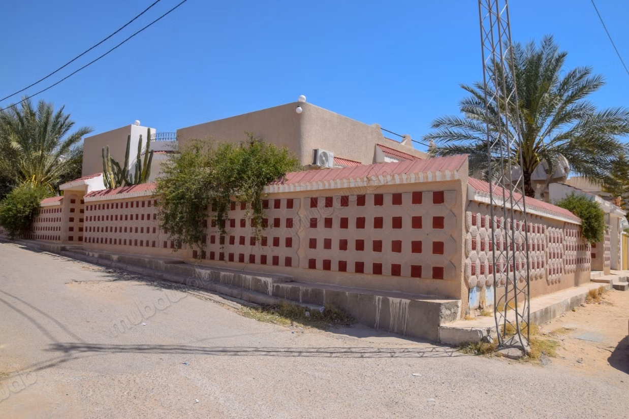 In vendita, villa nuova a Gafsa /630 m² di terreno