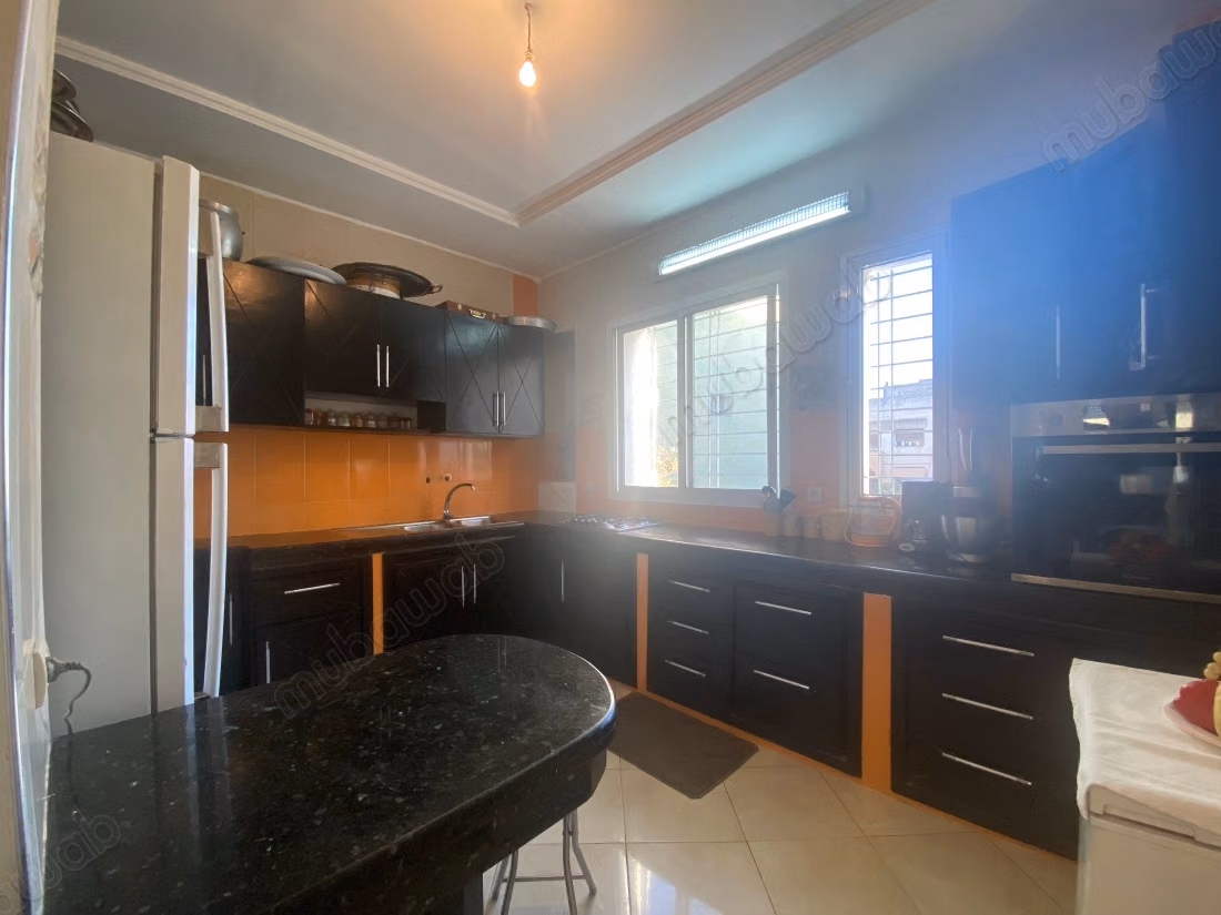 Apartamentos en alquiler en el hipódromo. 4 habitaciones cómodas. Salón marroquí, seguridad.