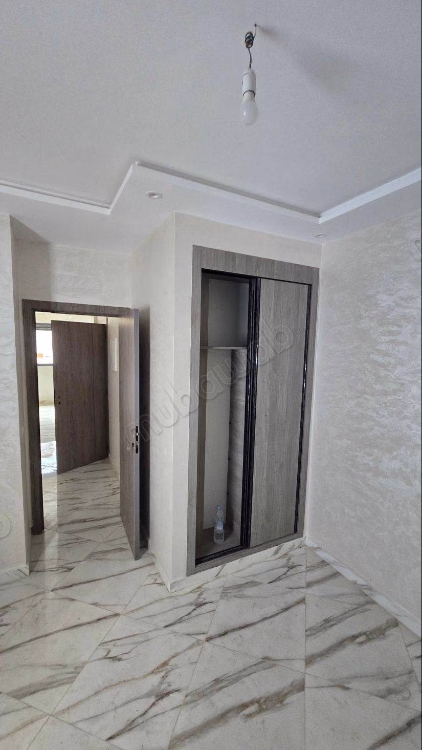 For Sale: Apartment in Mdiq. 2 Beautiful Rooms. Lounge with Moroccan Décor