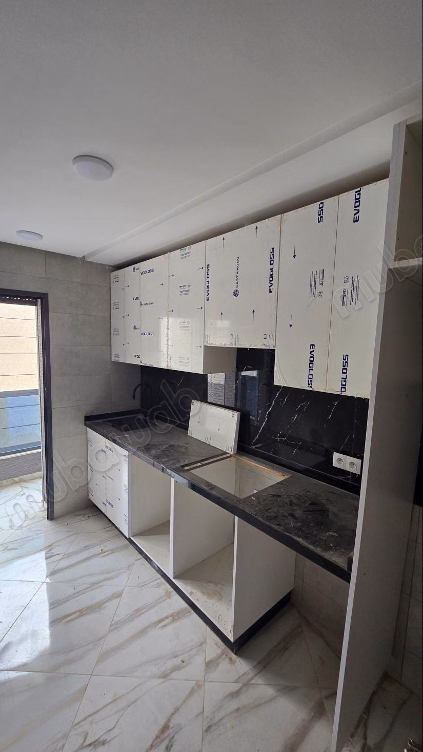For Sale: Apartment in Mdiq. 2 Beautiful Rooms. Lounge with Moroccan Décor