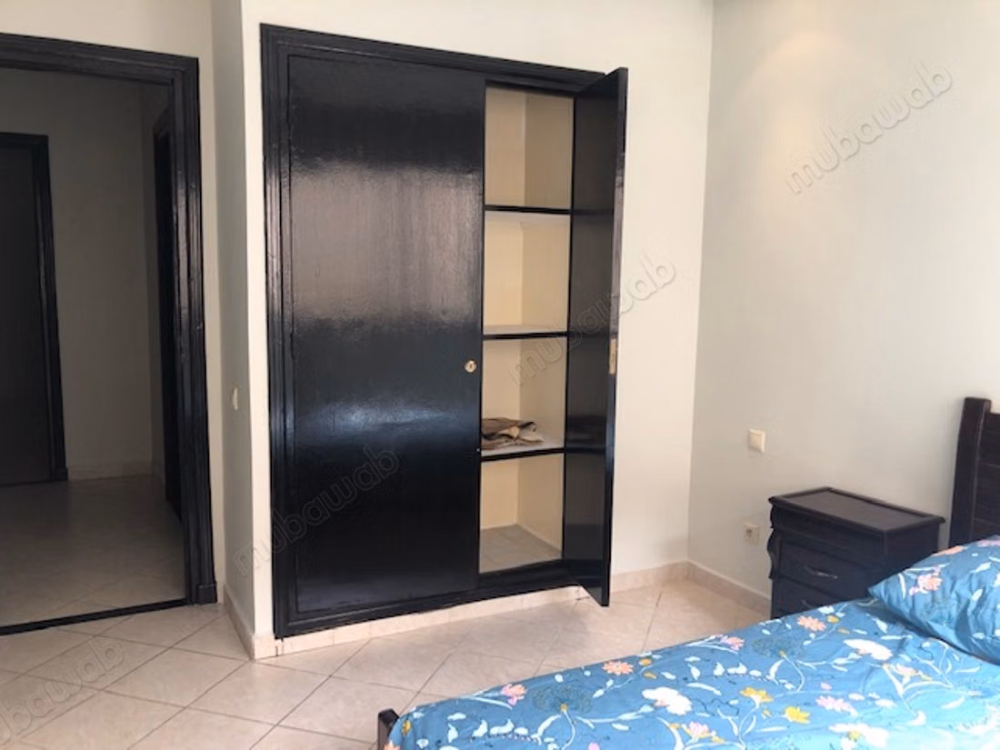 Gestoffeerd appartement met 3 slaapkamers zonder lift