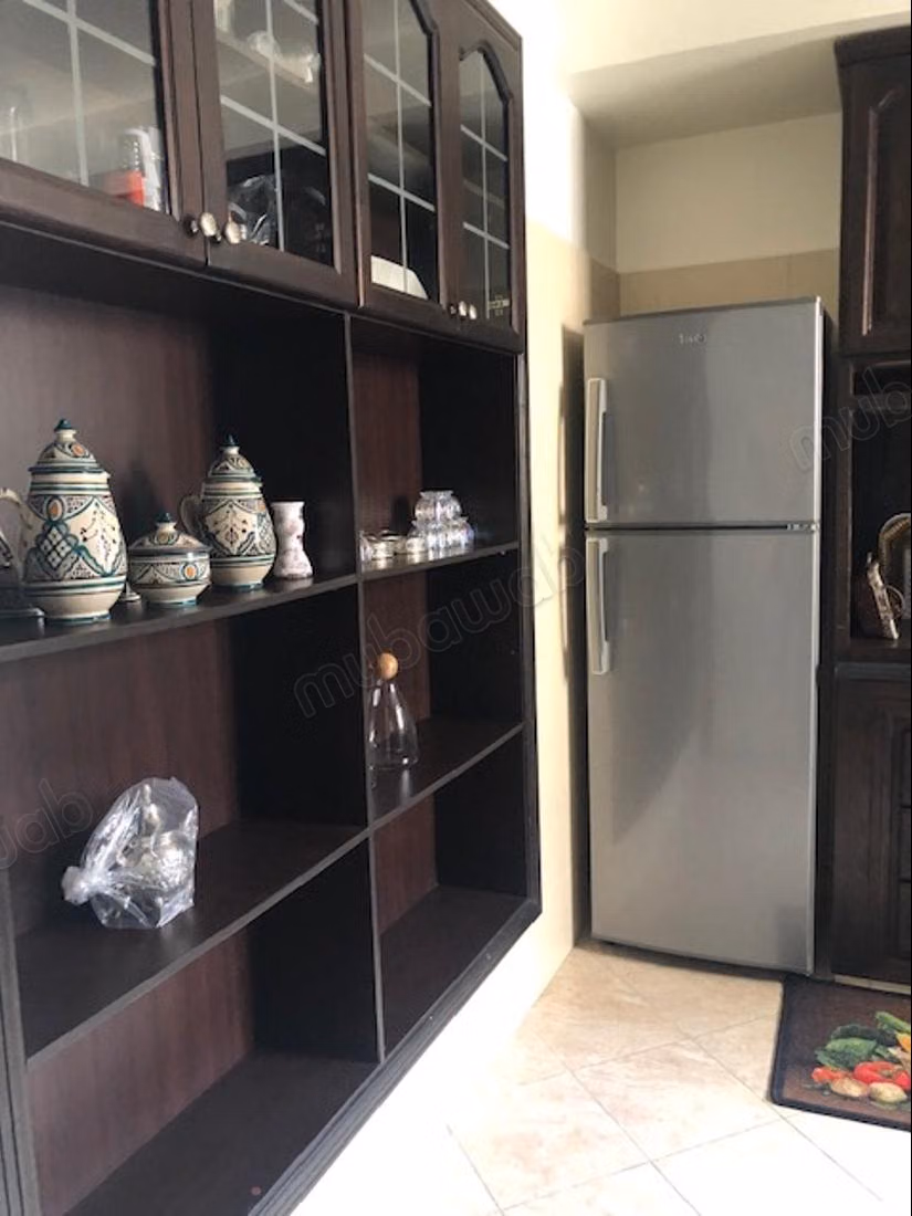 Gestoffeerd appartement met 3 slaapkamers zonder lift