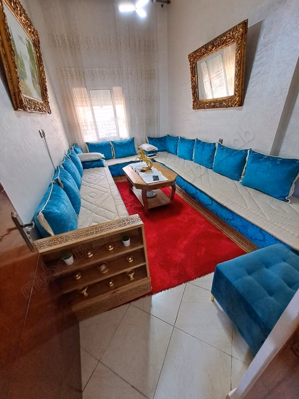 Appartamento in affitto ad Al Wifaq. 1 Camera. Ben arredato