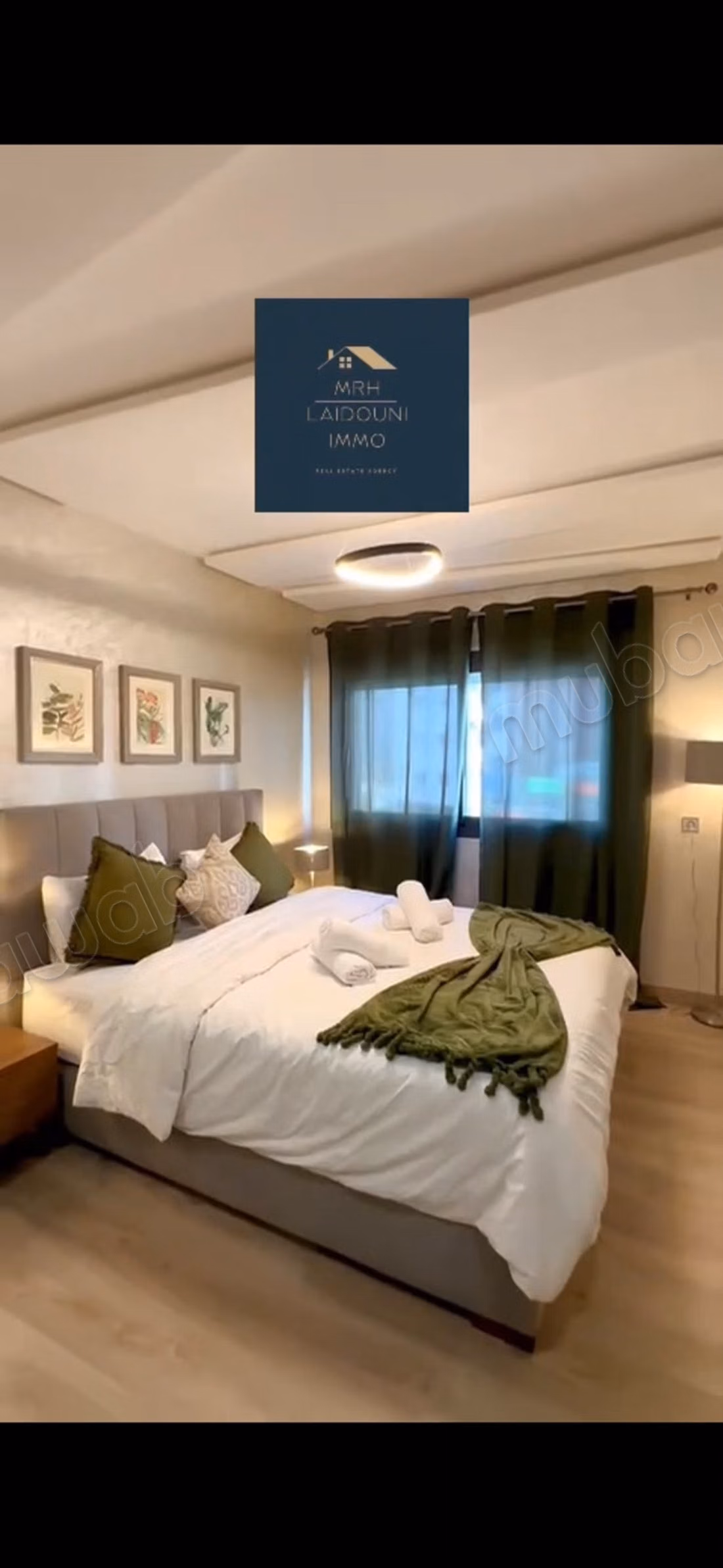 Zeer mooi appartement te huur in het centrum. Oppervlakte van 120 m². Gemeubileerd