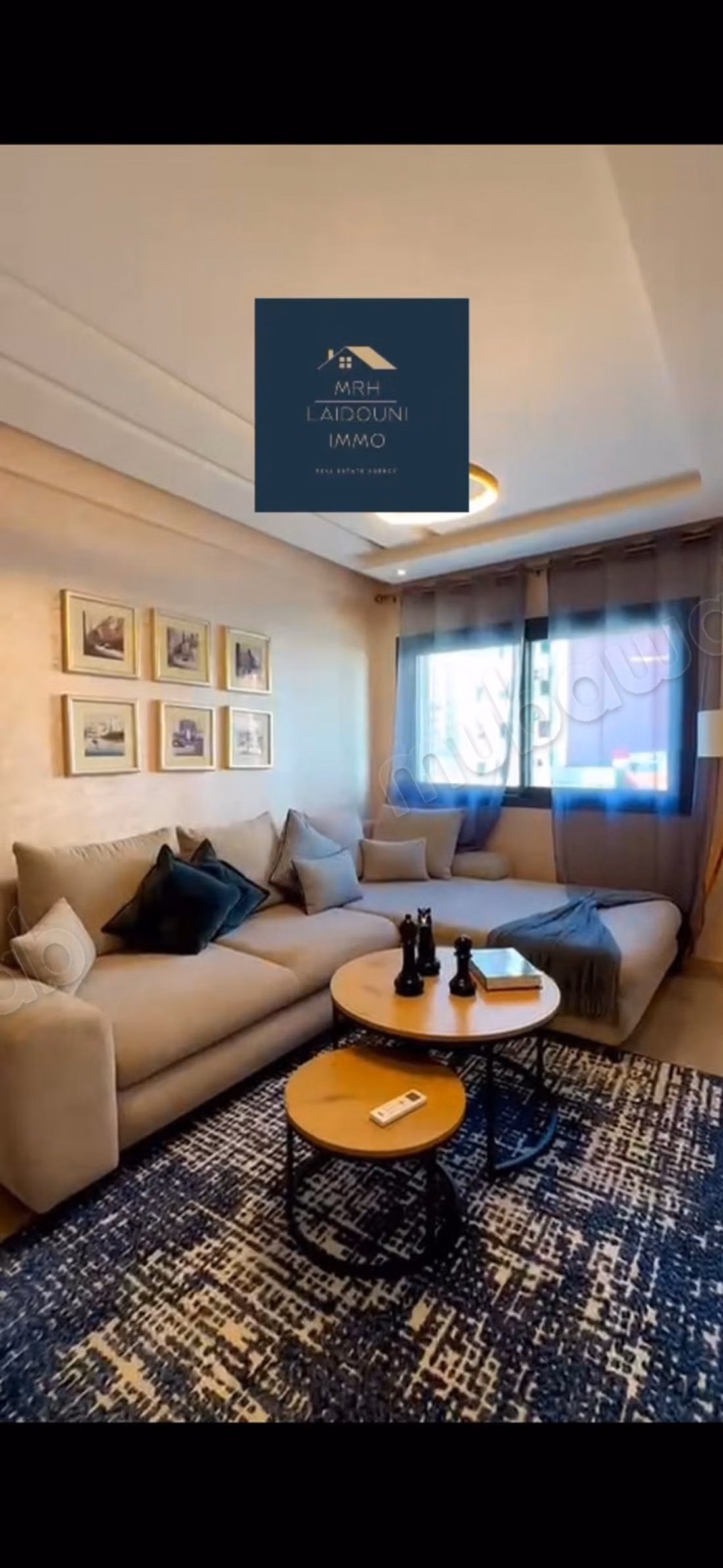 Zeer mooi appartement te huur in het centrum. Oppervlakte van 120 m². Gemeubileerd