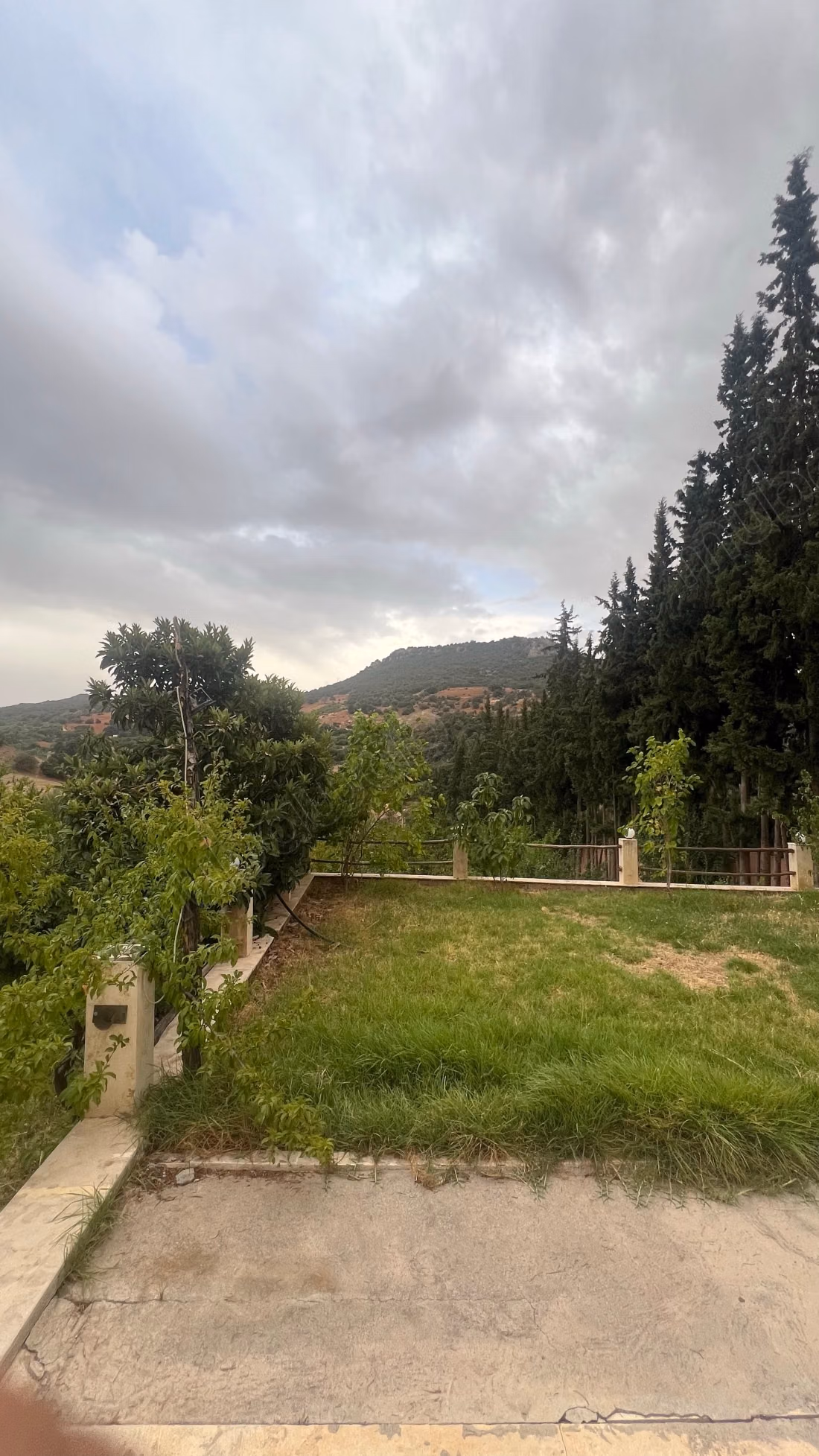 Vente d'une ferme à Mouha Ouhamou Zayani. Superficie totale de 300 m². Sécurité 24/24.