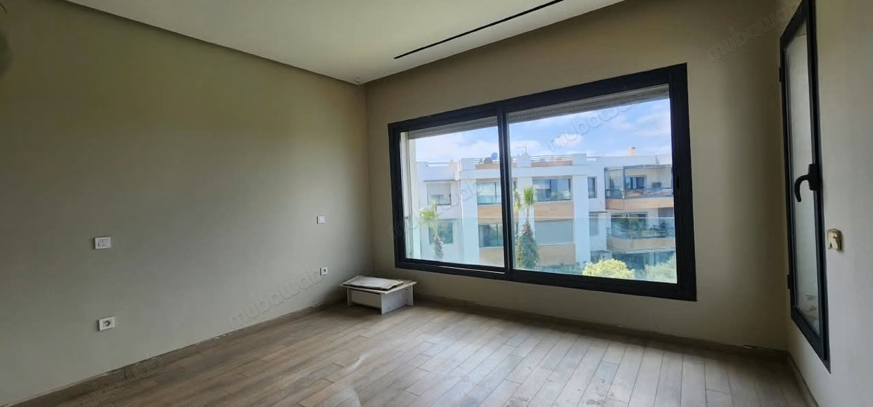 IN VENDITA – Appartamento Lussuoso di 188 m²
