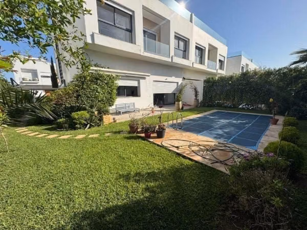 Dar Bouaaza 
Offre de Location Villa Moderne Vide