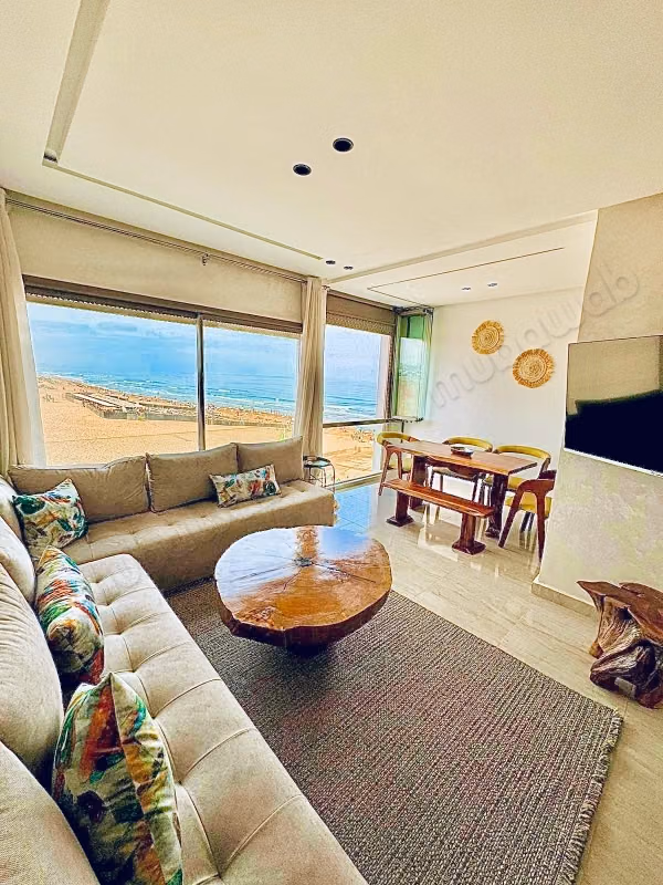 Apartment with a magnificent ocean view