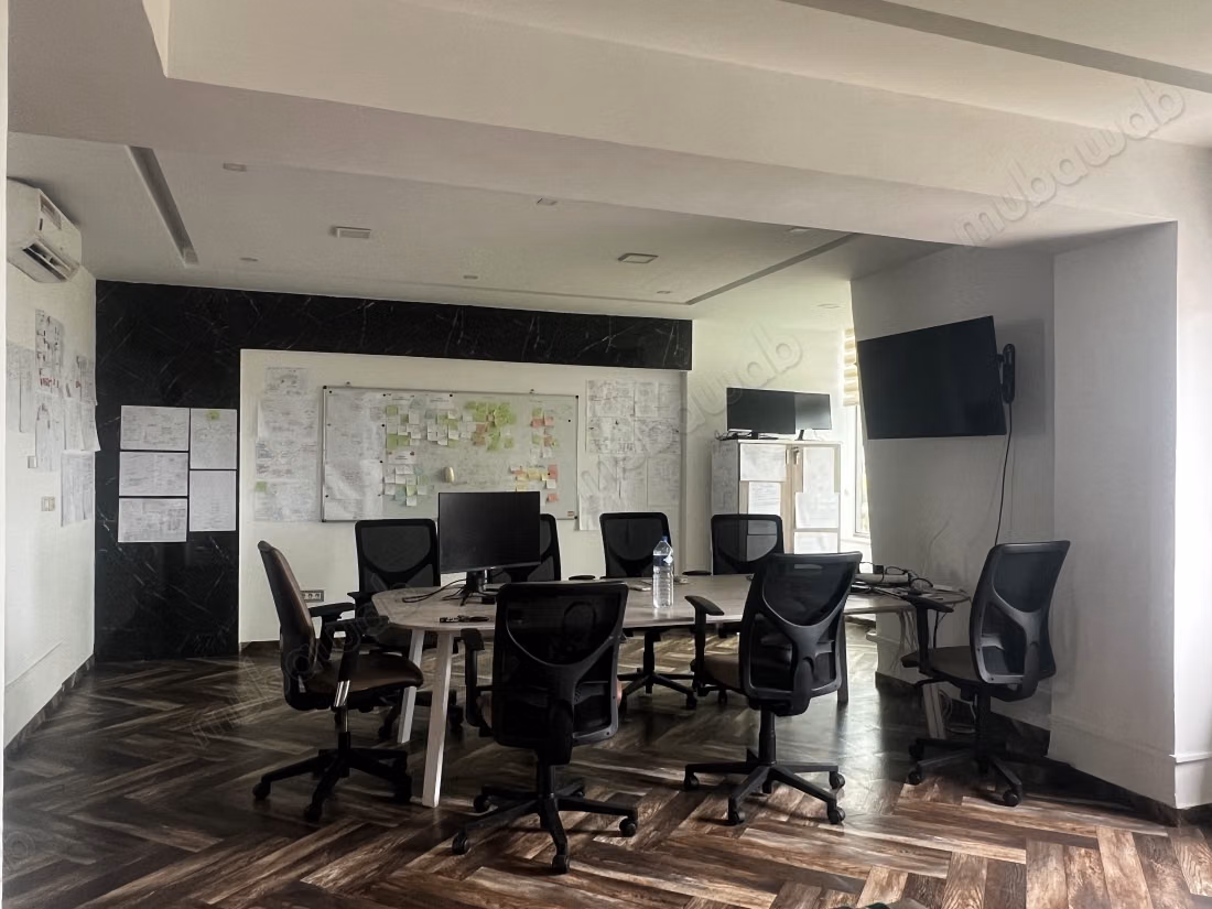 In affitto ufficio di 345 m² in H10 al Lago 1