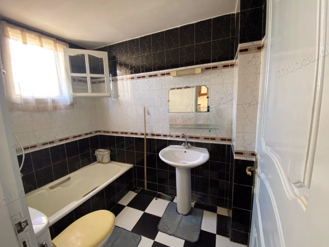 À vendre Maison indépendante s2 a cite merdes