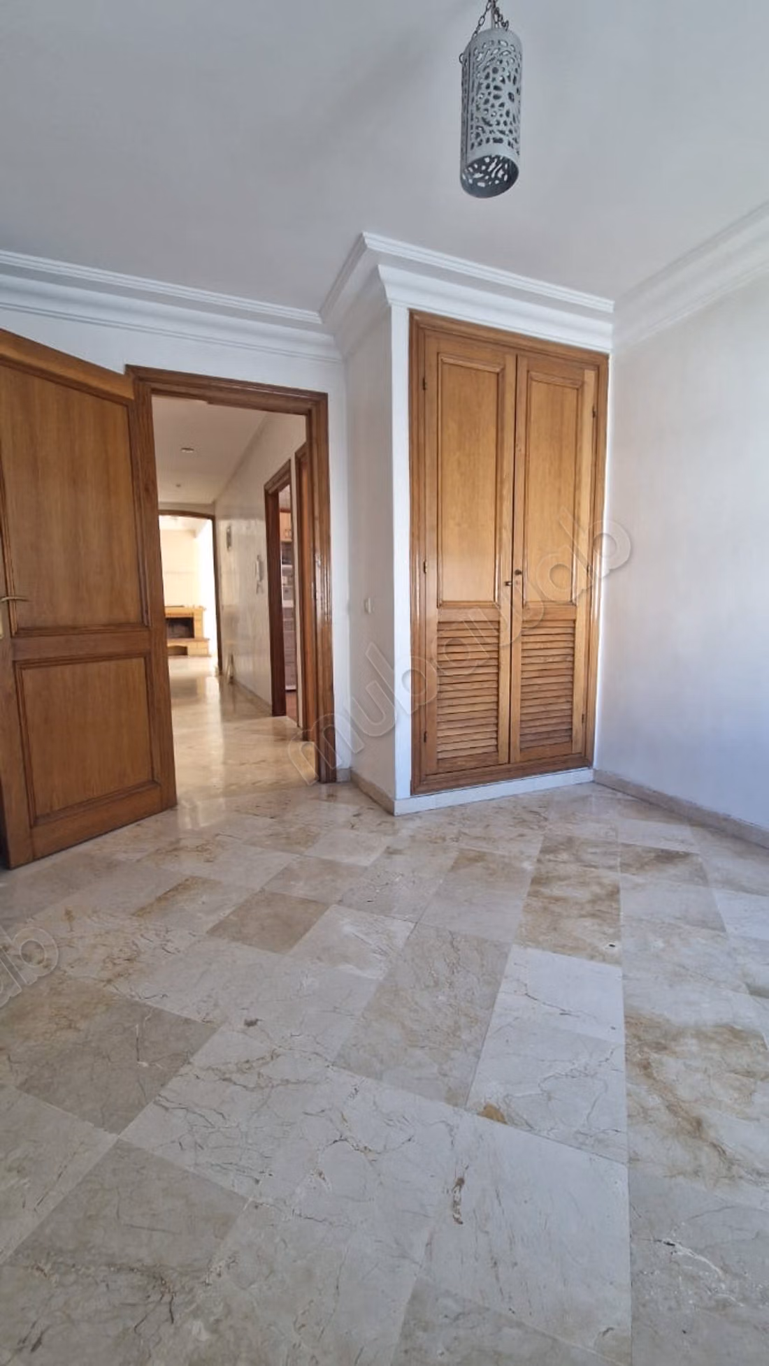 For sale apartment with terrace in the Golden Triangle neighborhood