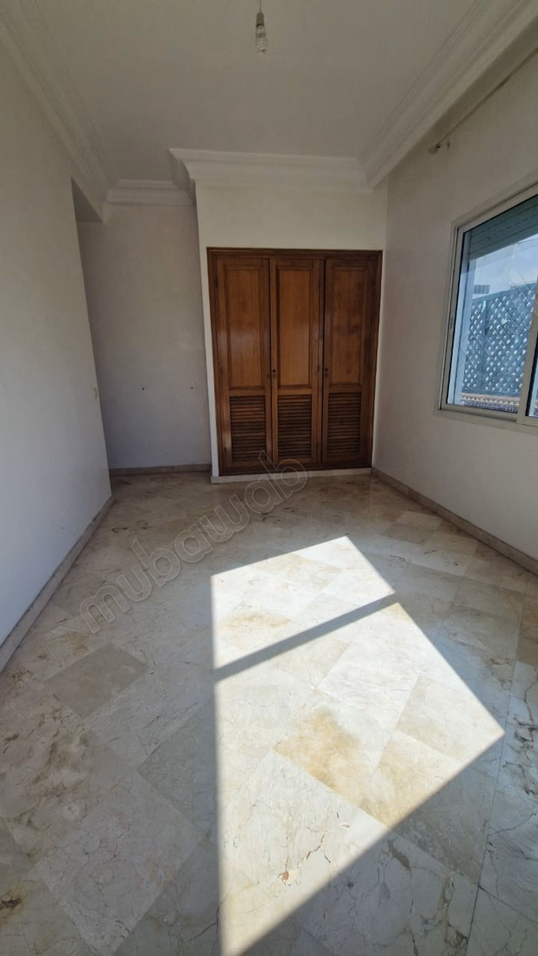 For sale apartment with terrace in the Golden Triangle neighborhood