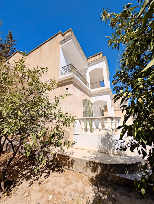 A Vendre Villa S4 à Cité Ghazela