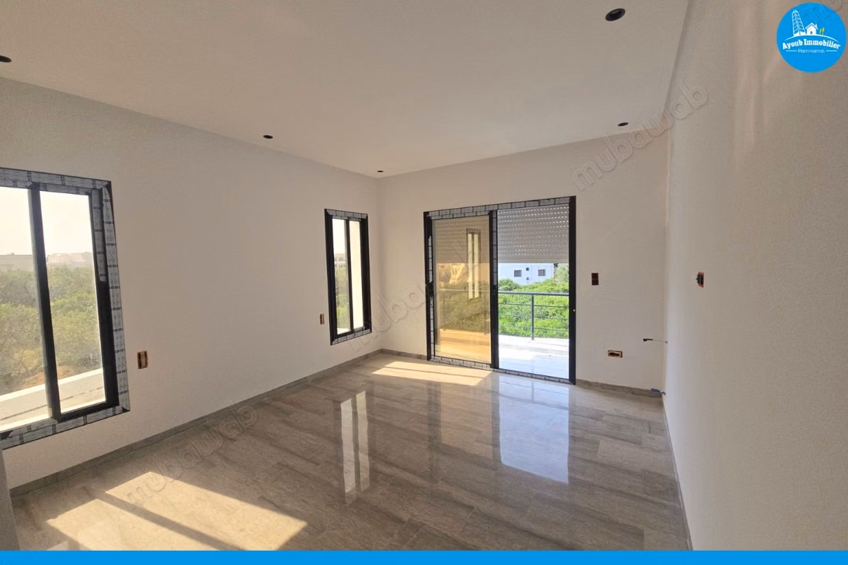 Recently built villa for sale