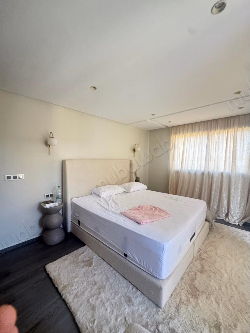 Villa moderna con piscina orientada al sur en venta en Harhoura