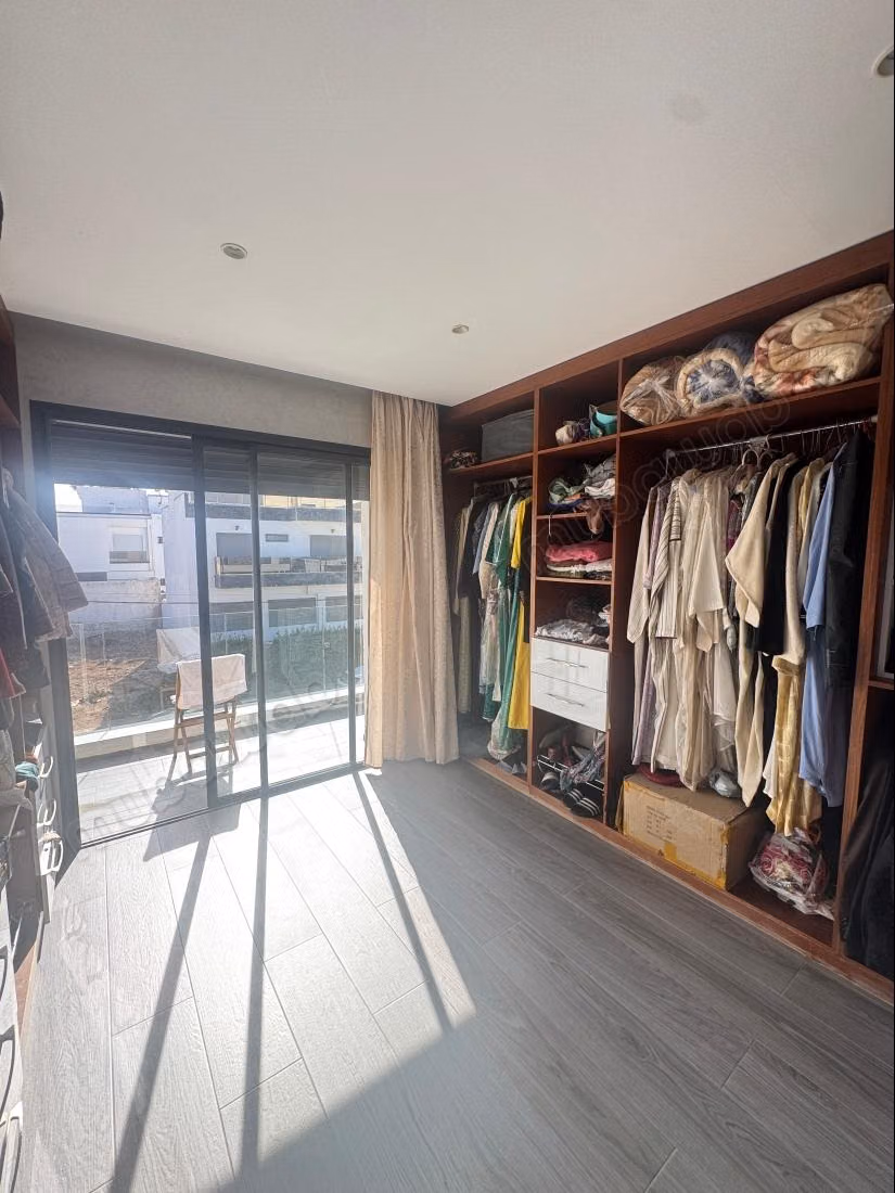 Villa moderna con piscina orientada al sur en venta en Harhoura