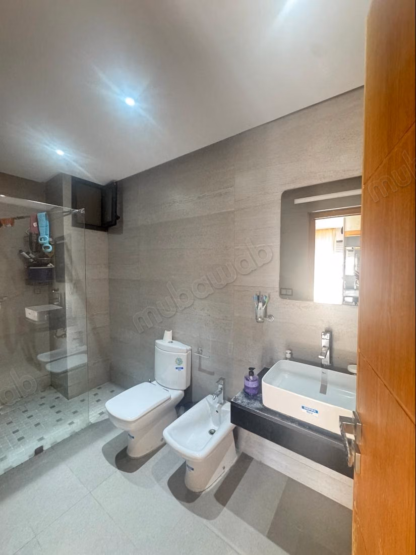 Villa moderna con piscina orientada al sur en venta en Harhoura