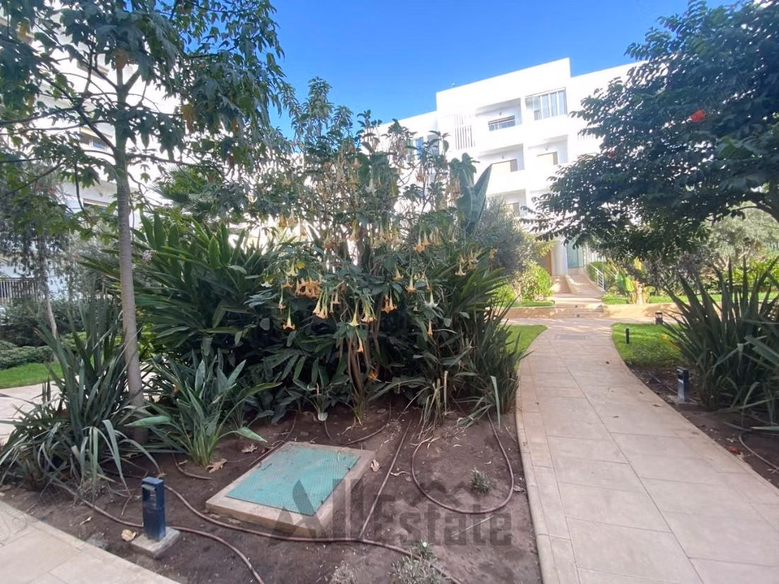 Appartement vide à louer – Almaz / AMBAR