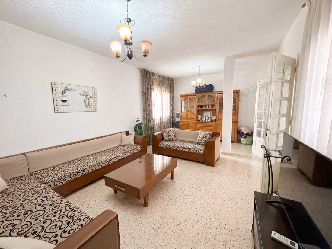 Villa à deux étages 427m² ben arous