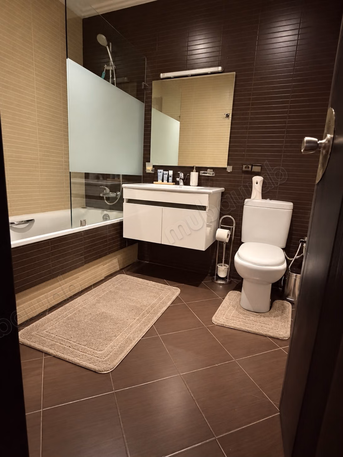 Apartamento en alquiler en Hay Mabrouka. Superficie total de 110 m². Bien amueblado