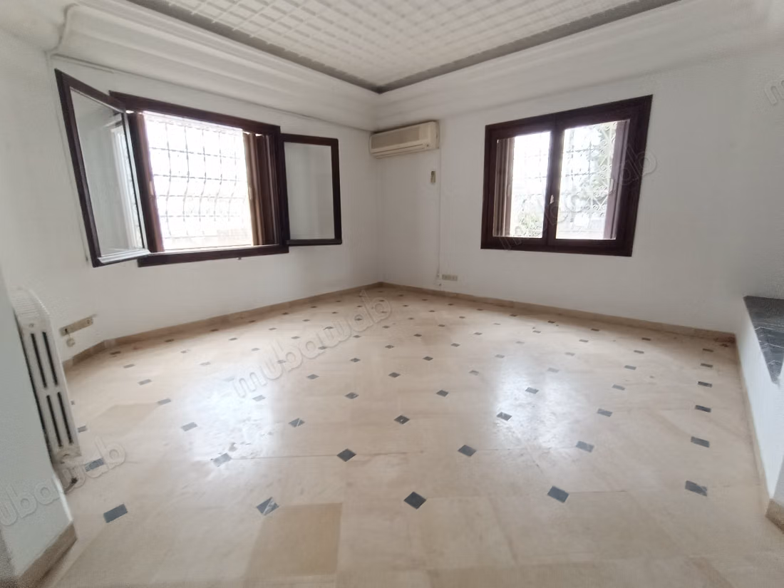 A villa very well located in La Marsa