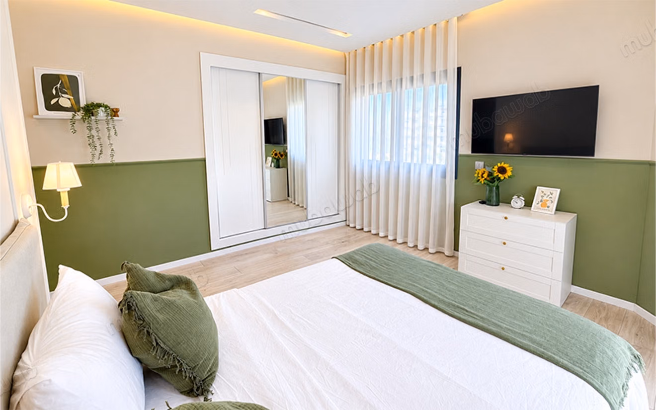 Luxe Gemeubileerd Appartement met Zeezicht