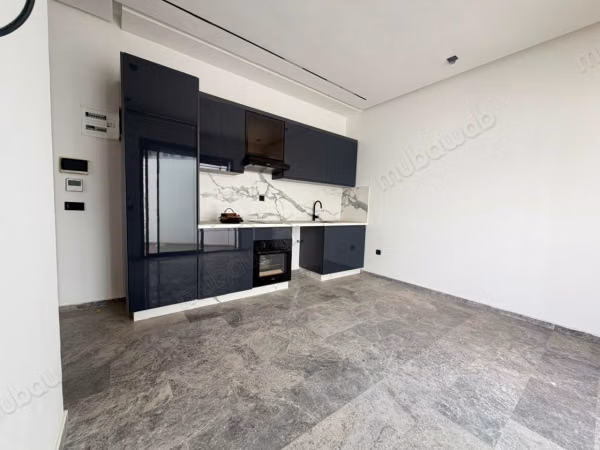 Bellissimo appartamento in affitto a Franceville. Superficie 55 m². Con garage e ascensore