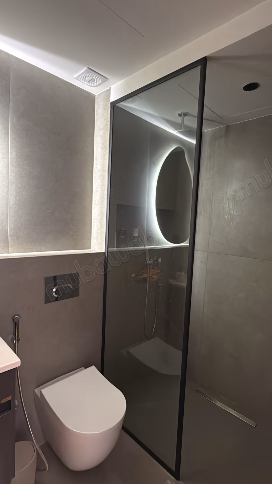 Modern and bright studio for sale