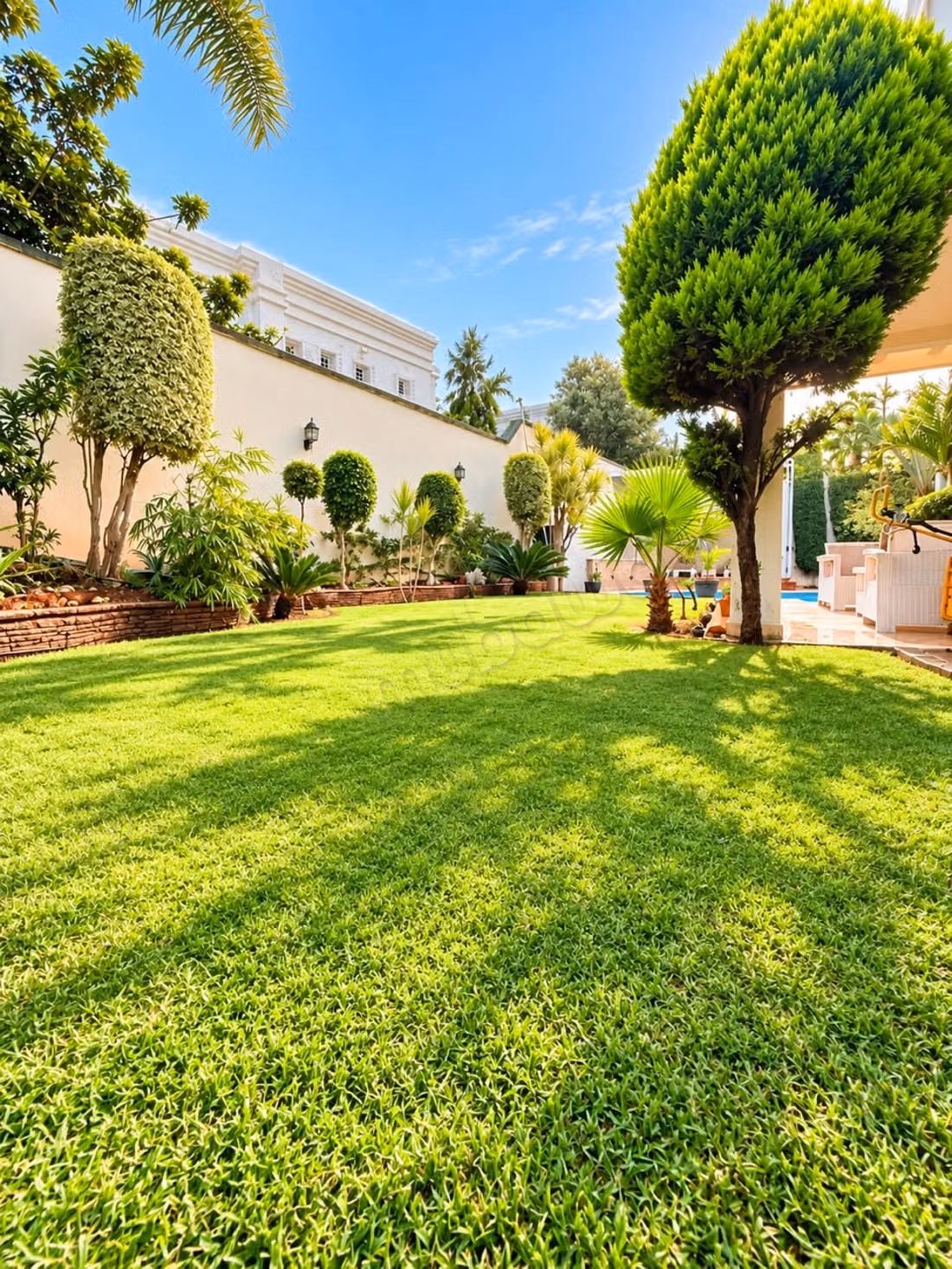 Spacious villa ideally located in Laymoune
