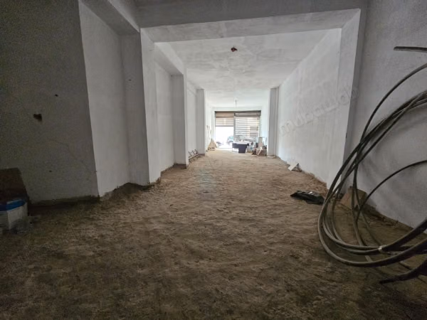 Vendita negozio di 222m ad Ain Sebaa