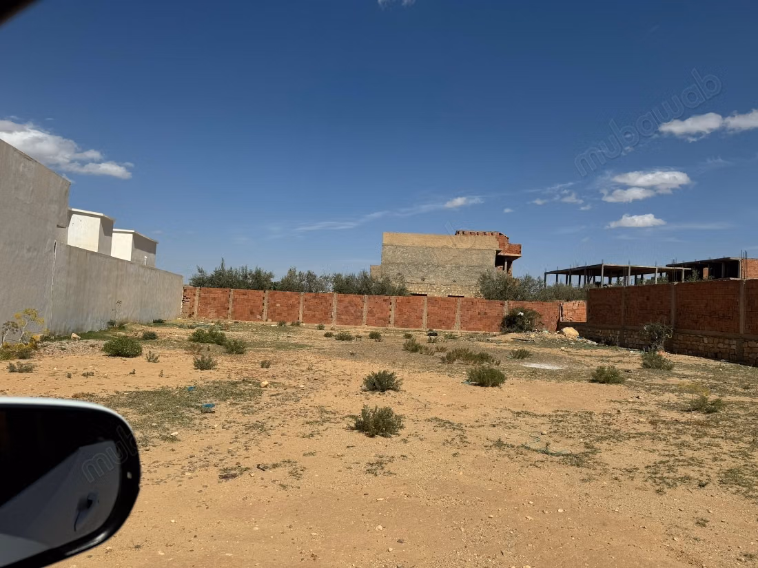 Terreno in vendita – 400 m² – Clinica Chaambi