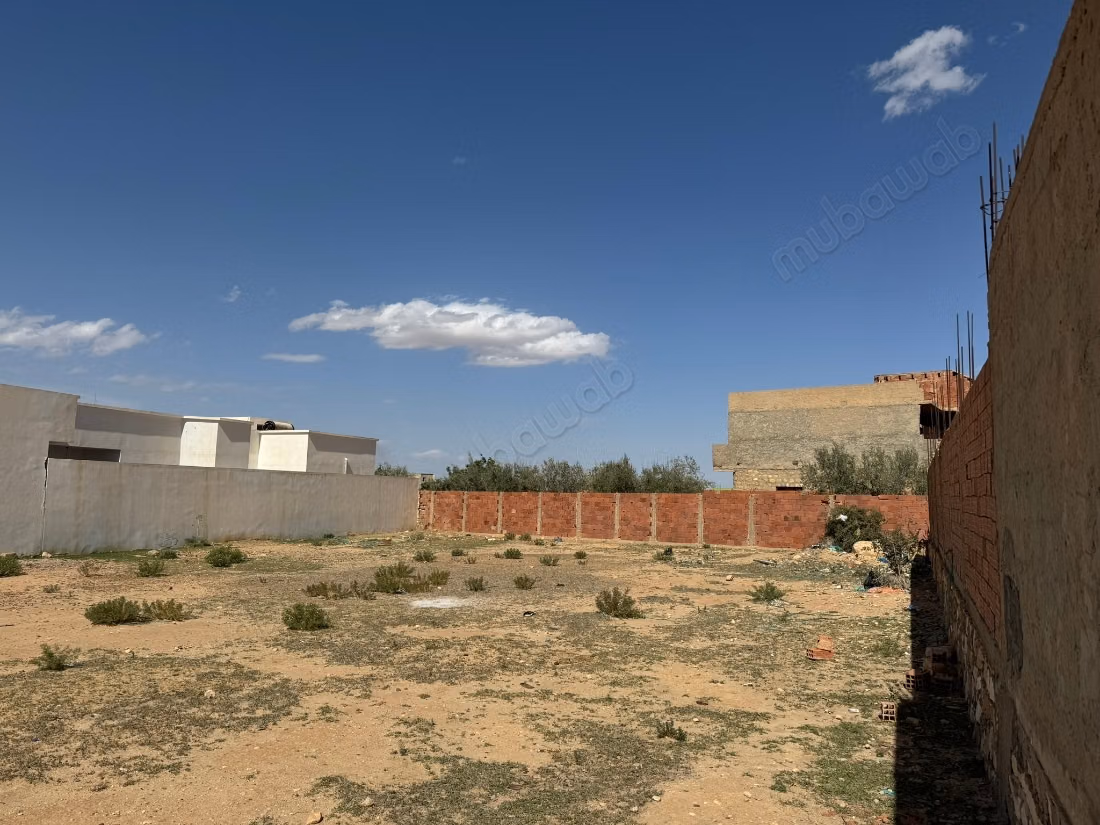 Terreno in vendita – 400 m² – Clinica Chaambi