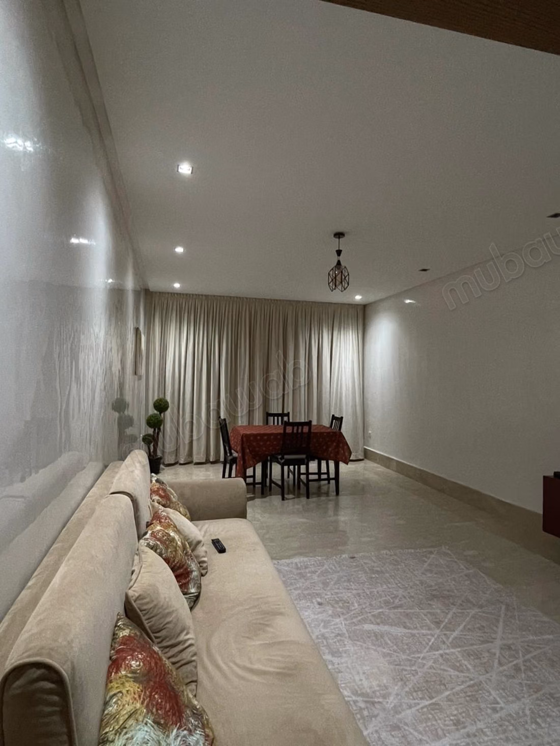 Very nice apartment for rent in Ferme Bretonne Hay Arraha. 1 Living area. Ample storage space