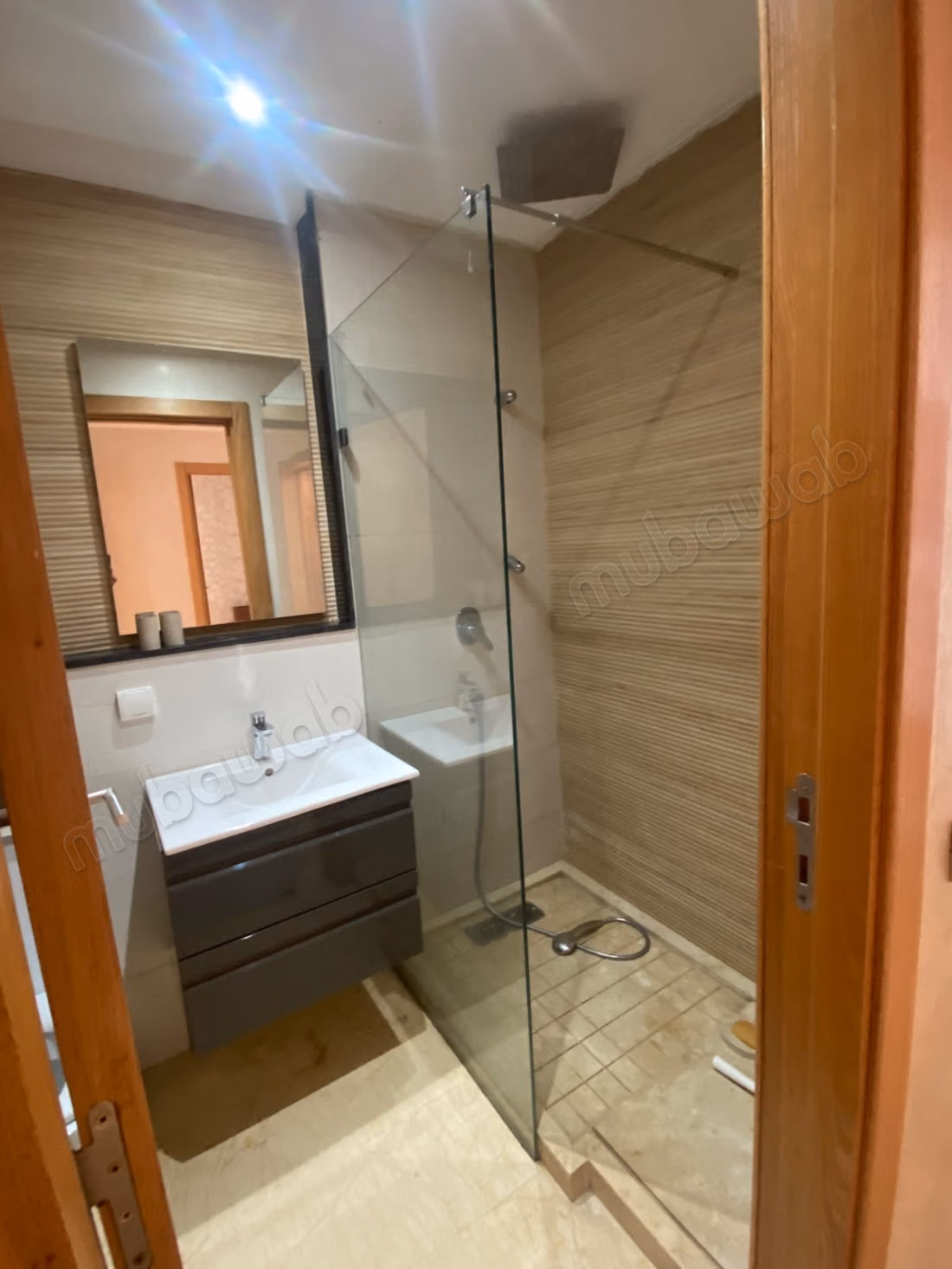 For rent – superb furnished apartment in Mansouria