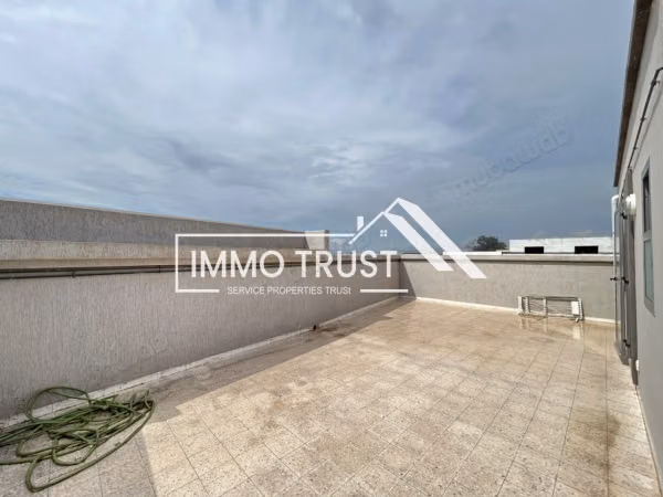 Appartamento S1 con terrazza a La Soukra