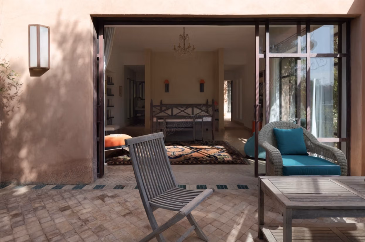 Villa 5 suites and pool with magnificent charm