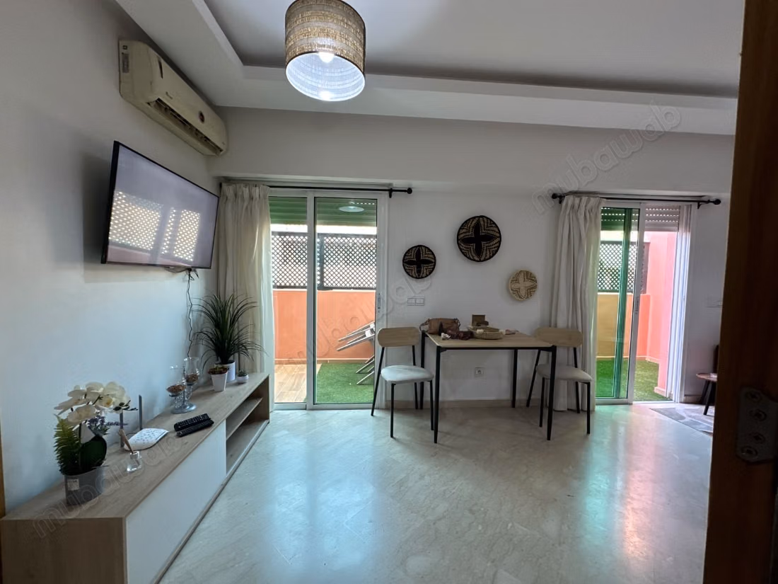 Te huur: appartement met 1 slaapkamer in Camp Lghoul