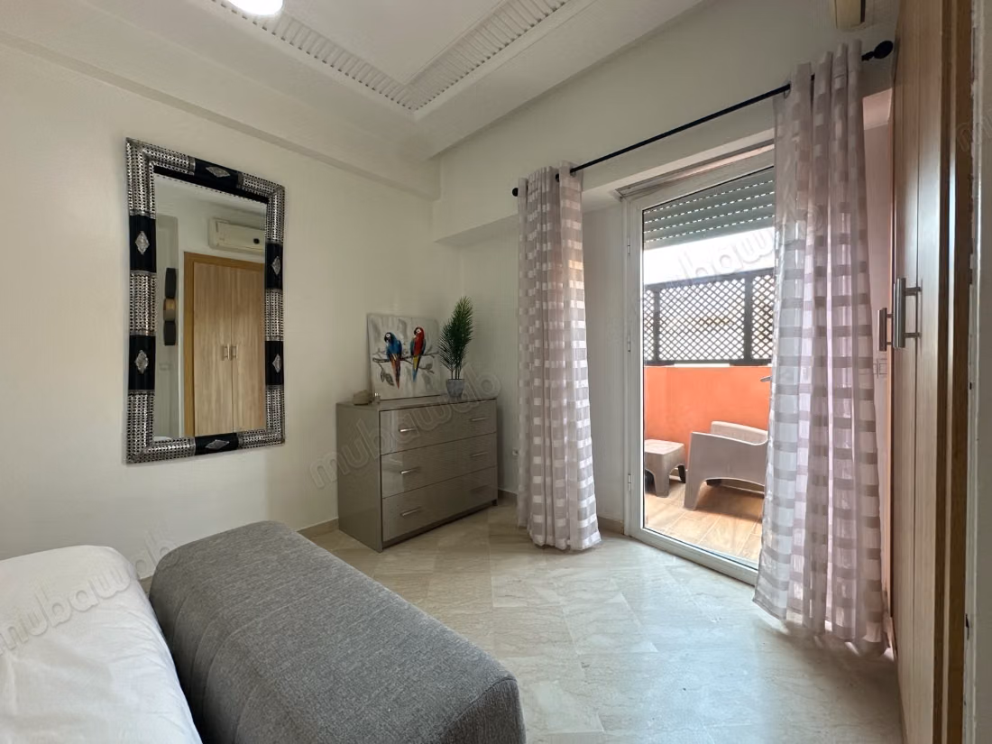 Te huur: appartement met 1 slaapkamer in Camp Lghoul
