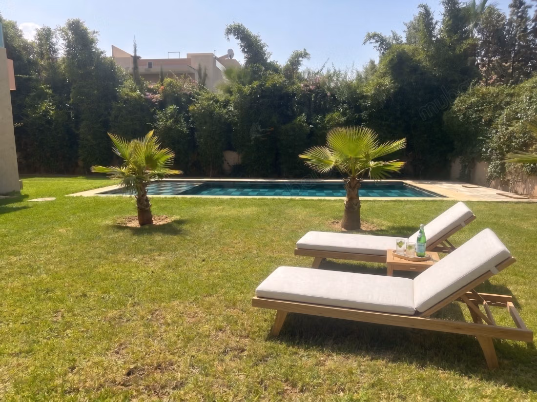 Prachtige villa met LLD zwembad met uitzicht op Golf NORIA