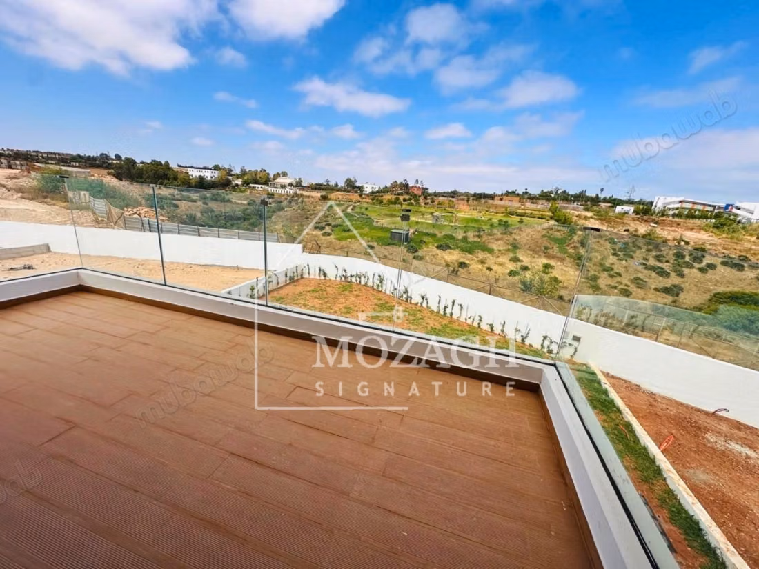 Beautiful modern villa for sale in Dar Bouazza