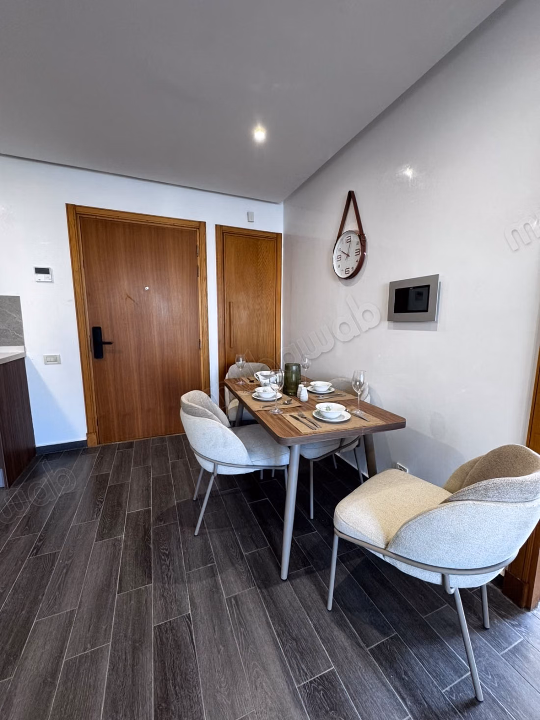 Rent this apartment in Ain Diab. Total area 80 m²