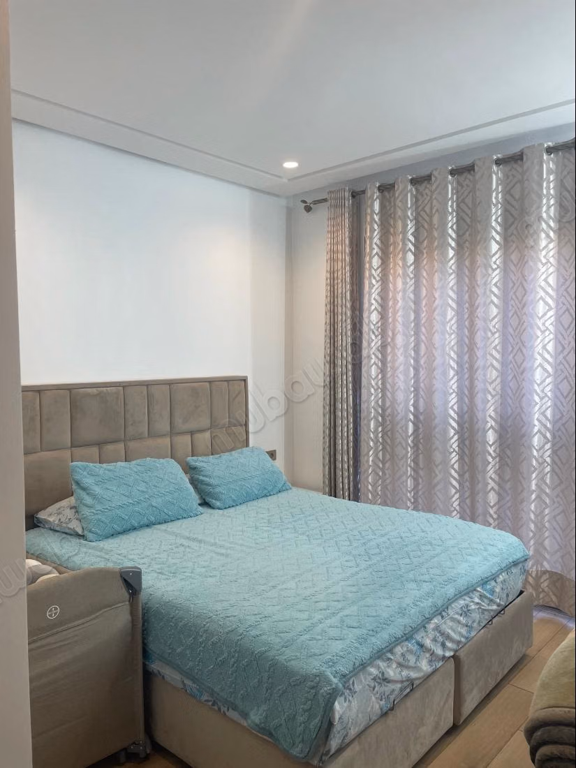 Beautiful apartment for sale in California. Area 125 m². Residence with concierge, central air conditioning